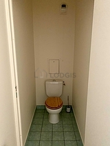 Appartement Paris 19° - WC