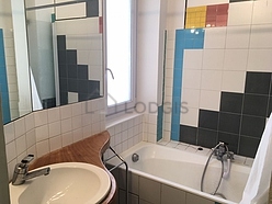 Apartment Paris 11° - Bathroom