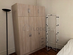 Apartment Paris 20° - Bedroom 