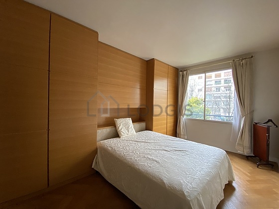 Bedroom with windows