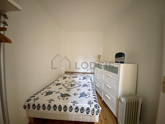 Bedroom with windows