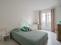 Apartment Paris 20° - Bedroom 2