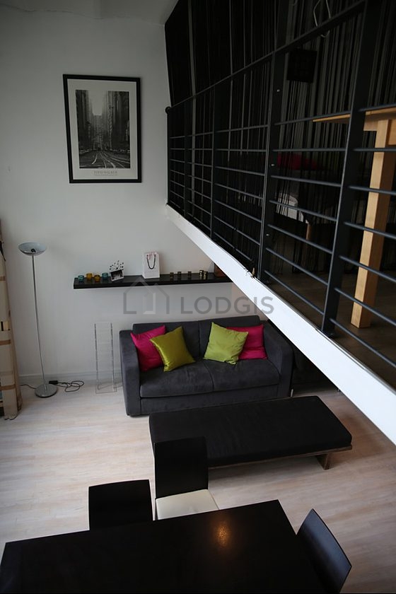 Magnifique séjour très calme et très lumineux d'un appartement à Paris