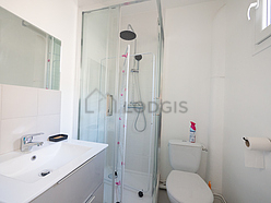 Apartment Paris 11° - Bathroom