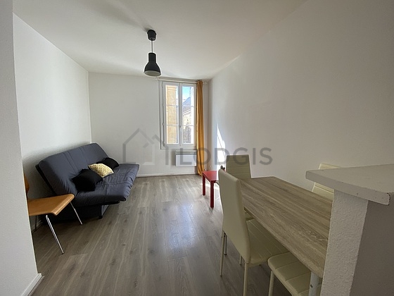 Living room with windows
