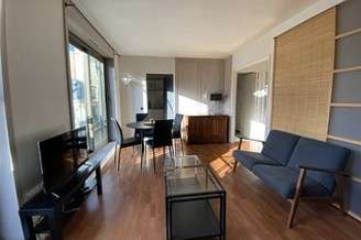 Bordeaux studio with alcove