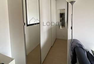 Bordeaux studio with alcove