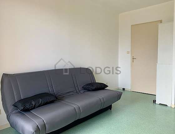 Living room furnished with 1 sofabed(s) of 140cm, sofa, 1 chair(s)