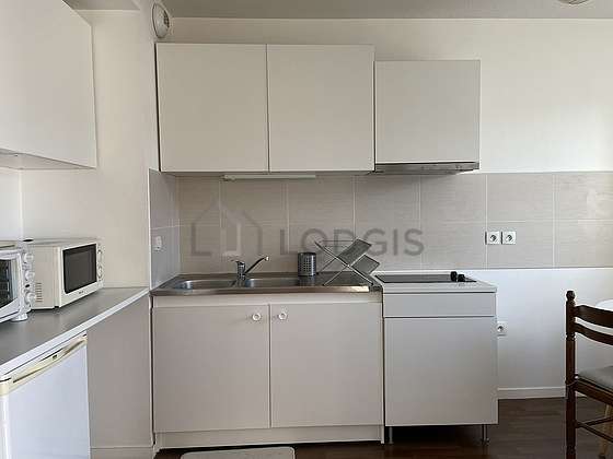 Great kitchen of 7m² with woodenfloor