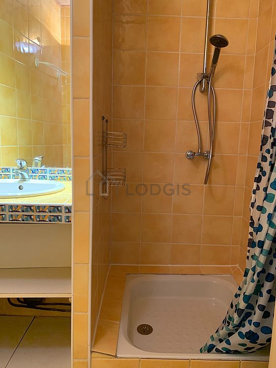 Bathroom equipped with shelves