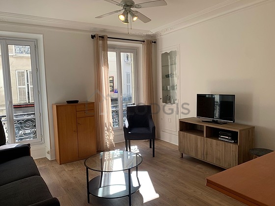 Quiet living room furnished with 1 sofabed(s) of 140cm, tv, dvd player, 1 armchair(s)