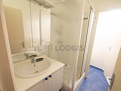 Apartment Paris 11° - Bathroom