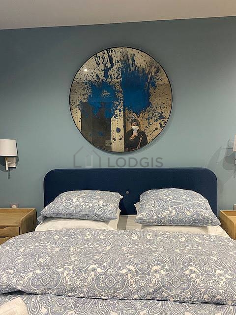 Very quiet bedroom for 2 persons equipped with 1 bed(s) of 140cm