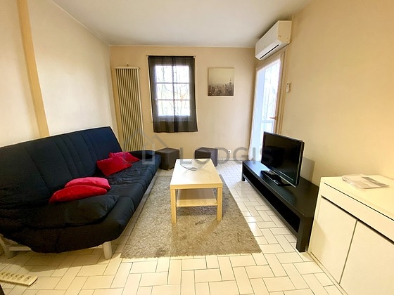Séjour équipé de air conditionné
