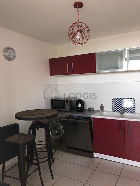 Kitchen of 9m²