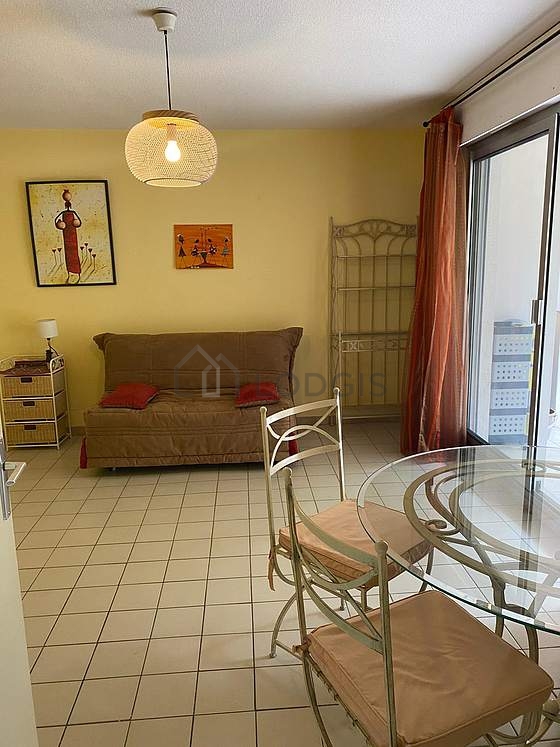 Living room with windows