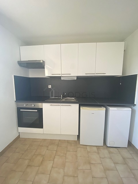 Very bright kitchen