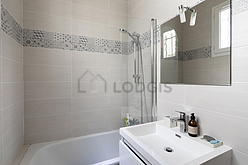 Apartment Paris 10° - Bathroom