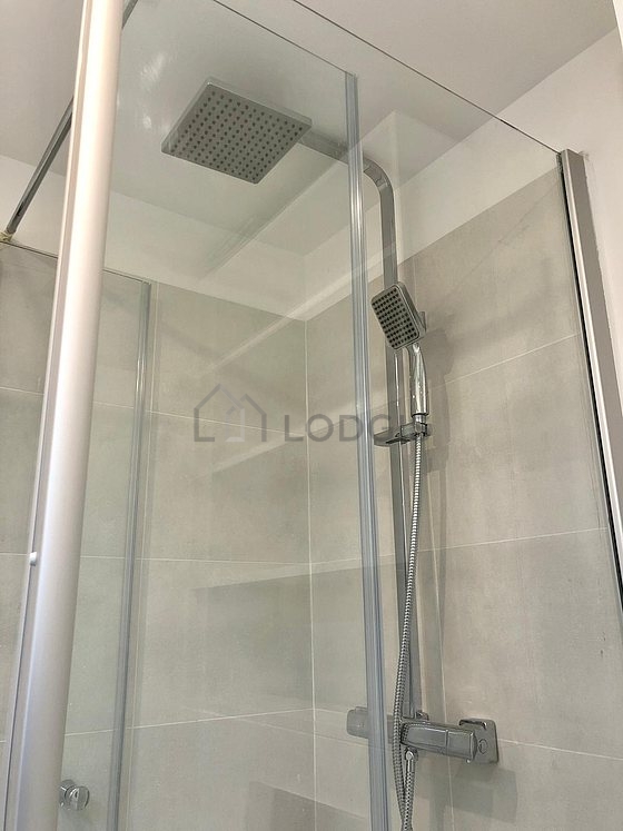 Bathroom equipped with washing machine