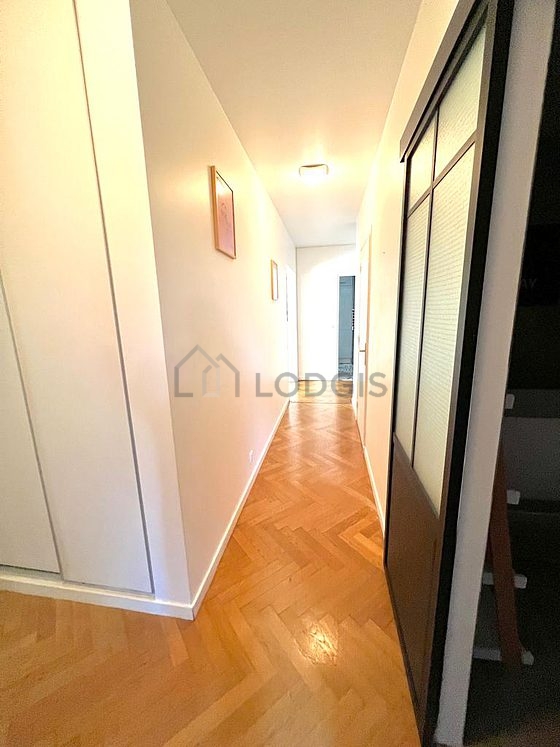 Very quiet living room furnished with tv, 1 chair(s)