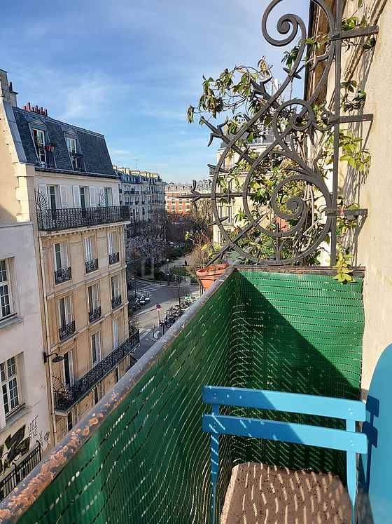 Terrasse très calme et très lumineuse