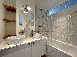 Apartment Paris 6° - Bathroom