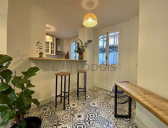 Great kitchen with tilefloor