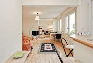 Studio meublé n°10323384 45 m² Le Marais 2 200 € /mois 2 140 € /mois Disponible à partir du 31-12-2026 Paris 3°