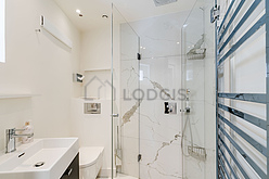 Appartement Paris 1° - Salle de bain