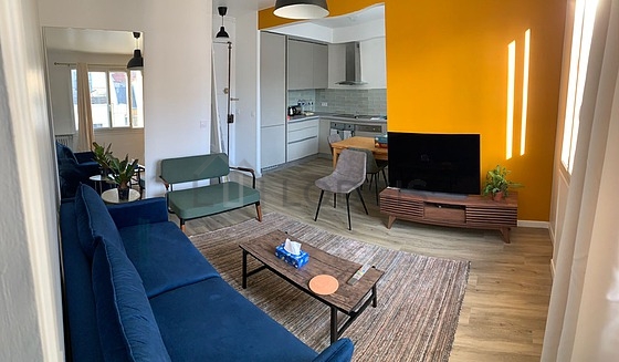 Very quiet living room furnished with 1 sofabed(s) of 140cm, air conditioning, tv, 1 armchair(s)