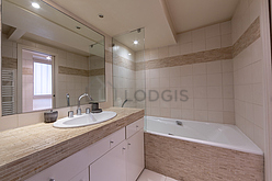 Duplex Paris 6° - Salle de bain 2