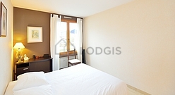 Appartement Nord-Est de Lyon - Chambre