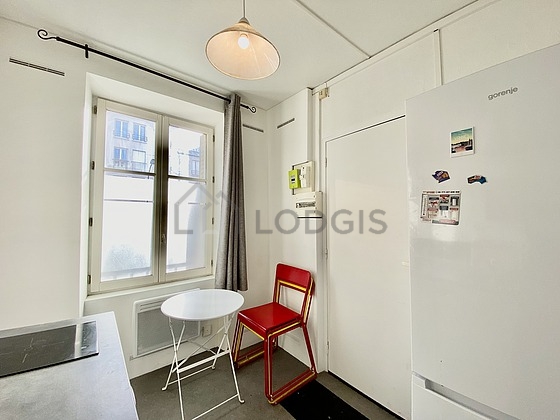 Cusine très lumineuse