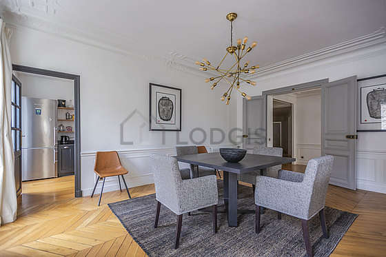 Dining room equipped with dining table, 6 chair(s)