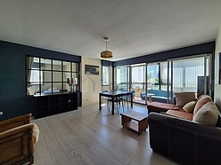 Apartment Nord-Est de Lyon - Living room