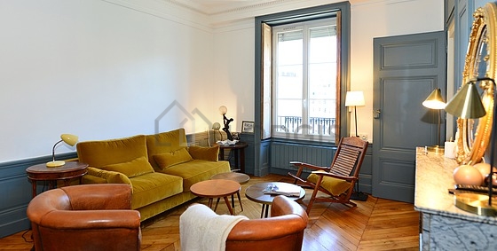 Sitting room of an apartment in Paris