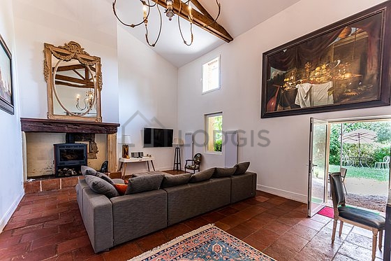 Sitting room of a house in Paris