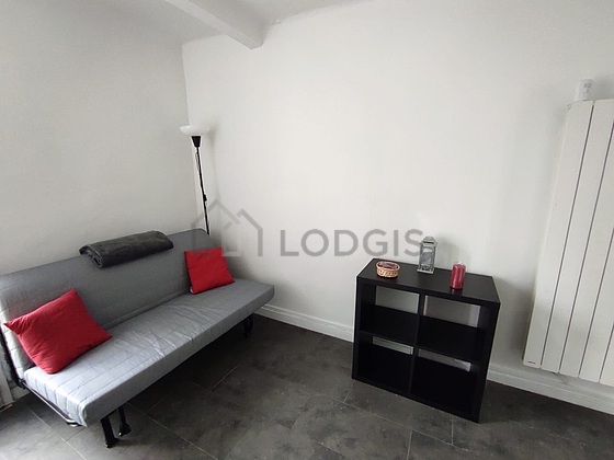 Living room furnished with 1 sofabed(s) of 140cm, cupboard, 1 chair(s)