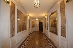 Duplex Paris 8° - Eintritt