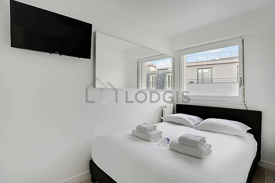 Bedroom with windows