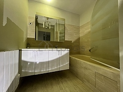 Apartment Paris 20° - Bathroom