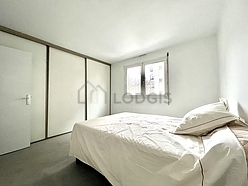 Apartment Paris 20° - Bedroom 