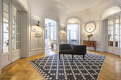 Apartment Paris 16° - Entrance