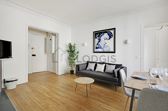 Living room furnished with tv