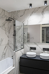 Apartment Paris 10° - Bathroom