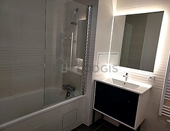 Apartment Clichy - Bathroom