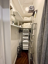 アパルトマン パリ 9区 - ドレッシングルーム