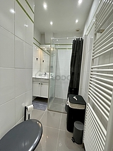 アパルトマン パリ 9区 - バスルーム