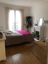Apartment Suresnes - Bedroom 