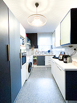 Modern residence Rueil-Malmaison - Kitchen